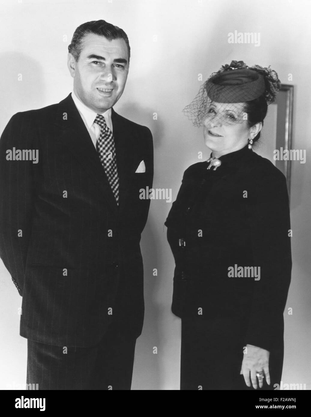 Helena Rubenstein heiratete Prinzen Artchil Gourielli-Tchkonia, im Jahre 1938. Er war 23 Jahre jünger als 55 Jahre alte Braut. (CSU 2015 11 1278) Stockfoto