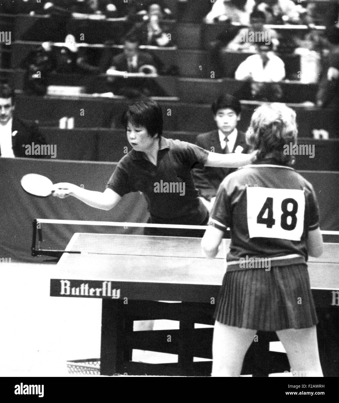 Lin Hui-Ching des kommunistischen Chinas bei den 31. Tischtennis Weltmeisterschaften im japanischen Nagoya. 7. April 1971. Das chinesische team Stockfoto
