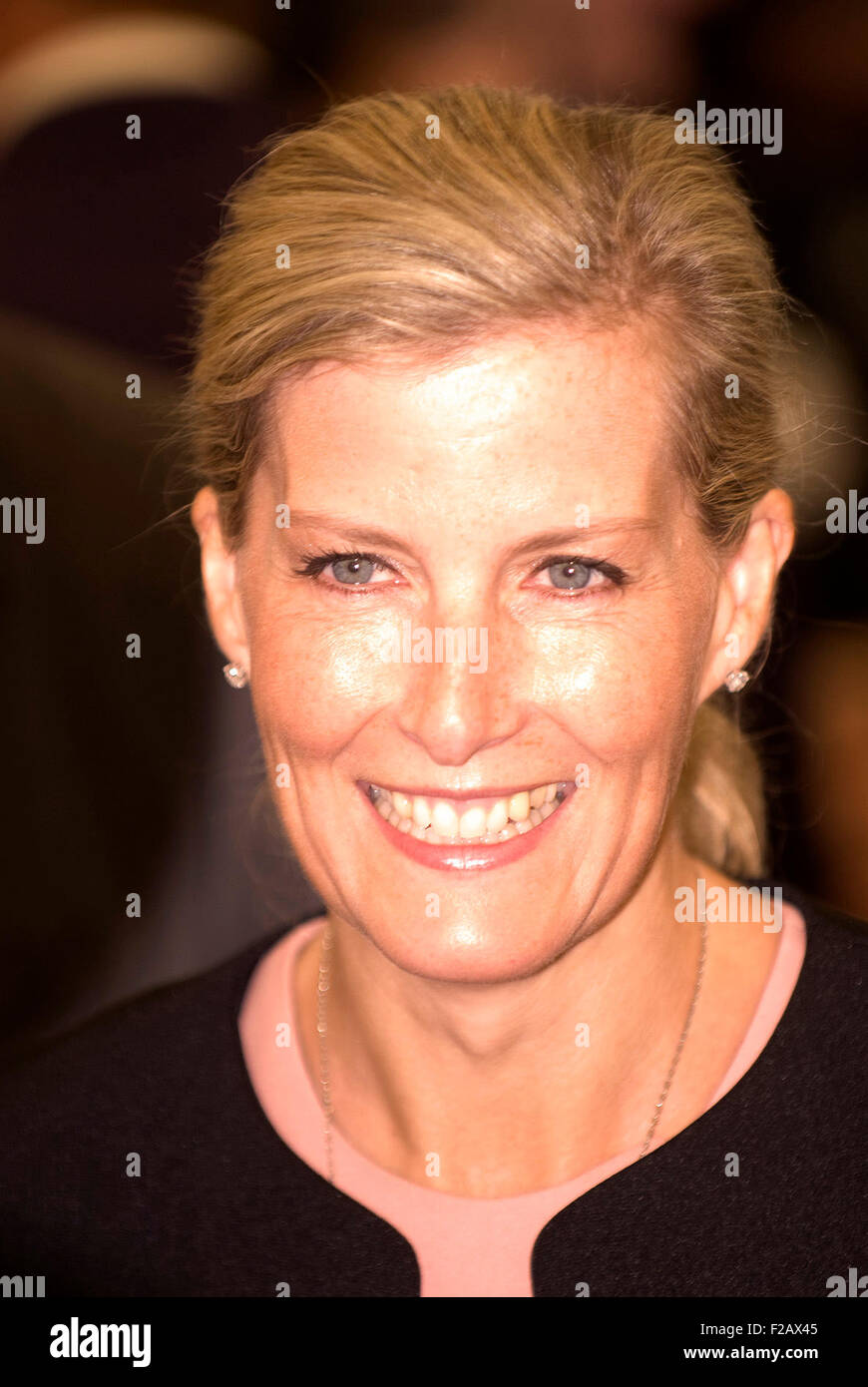 Holybourne, Alton, Hampshire, UK. 15. September 2015. Ihre Königliche Hoheit die Gräfin von Wessex besuchen Treloar Schule & College, eine Sonderschule und Betreuungseinrichtung für Kinder mit körperlichen Behinderungen, um eine neue Anlage, Dienstag, 15. September 2015, Holybourne, Alton, Hampshire, UK zu öffnen. Bitte PAUL DOYLE/ALAMY Kredit Kredit: Paul Doyle/Alamy Live News Stockfoto