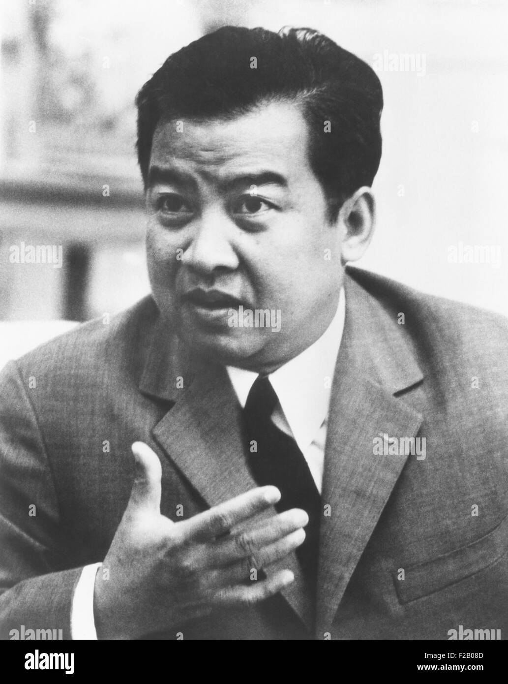 Prinz Norodom Sihanouk 1972 leitete eine kambodschanische Regierung im Exil. Sein Regime wurde von China, Nord-Vietnam und Nordkorea anerkannt. Während er im Exil, Sihanouk mit verbündet und dazu beigetragen, die Legitimität des Khmer Rouges, Kambodscha im April 1975 übernahm. Kambodscha-Genozid durch die Roten Khmer unter der Leitung von Pol Pot zwischen tötete schätzungsweise 25 Prozent der Bevölkerung, rund 2 Millionen Menschen zwischen 1975 und 1979. (CSU 2015 9 1156) Stockfoto