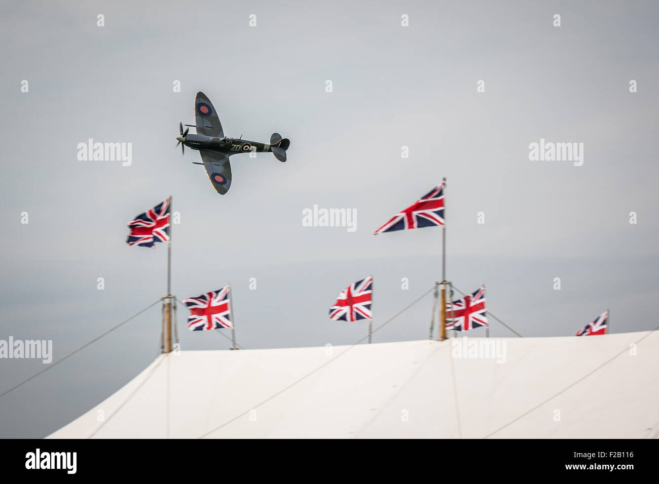 Spitfire in Goodwood für die Battle of Britain Überflug Stockfoto