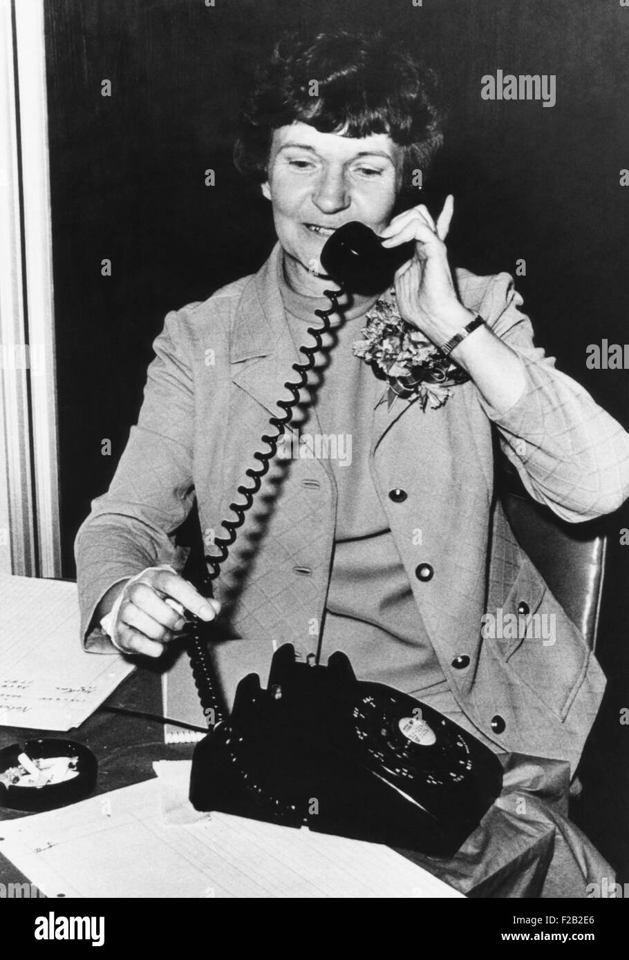 Geduld Sewell Latting war der erste weibliche Bürgermeister von Oklahoma City, von 1971 bis 1983. Als Bürgermeister unterstützte sie die Stadterneuerung von Oklahoma City. Im Jahr 1967 war Latting die erste Frau in der Oklahoma City Council gewählt. (CSU 2015 7 378) Stockfoto
