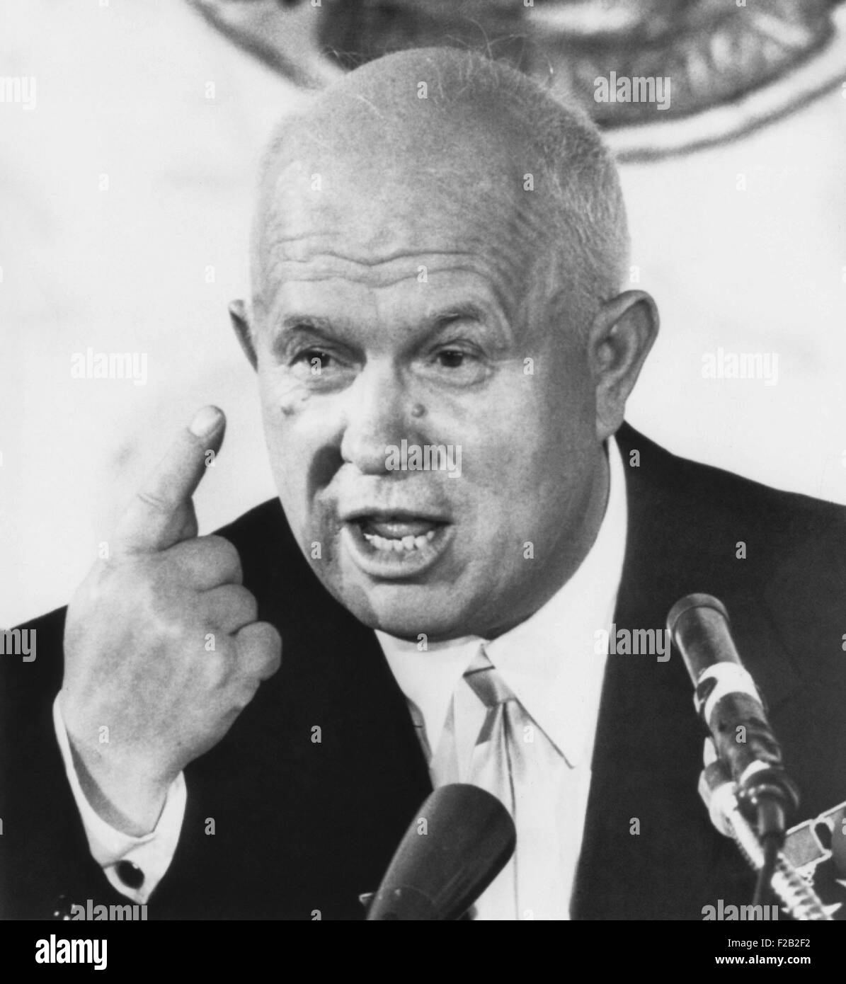 Sowjetischen Ministerpräsidenten Nikita Khrushchev anlässlich der National Press Club, 27. September 1959. Am Ende seiner 12-tägige American besuchen, Beziehungen mit der Sowjetunion waren besser, als sie seit dem Ende des zweiten Weltkriegs gewesen waren. (CSU 2015 8 539) Stockfoto