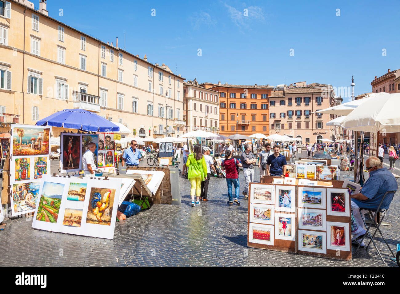 Künstler malen und Verkauf von Kunstwerken in der Piazza Navona-Rom Italien Roma Lazio Italien EU-Europa Stockfoto