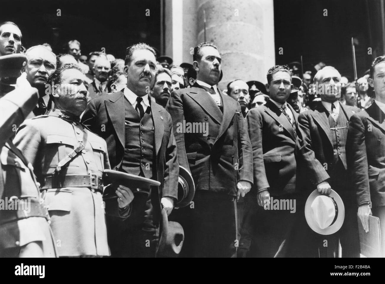 Präsident Lazaro Cardenas jährliche Meldung der allgemeinen Kongress-Sitzung. 3. September 1938. Ein wichtiges Thema war die Agrarreform, die Umverteilung von Land von großen kommerziellen Haziendas Bauern kollektive oder Ejidos. 3. September 1938. -(CSU 2015 5 12) Stockfoto