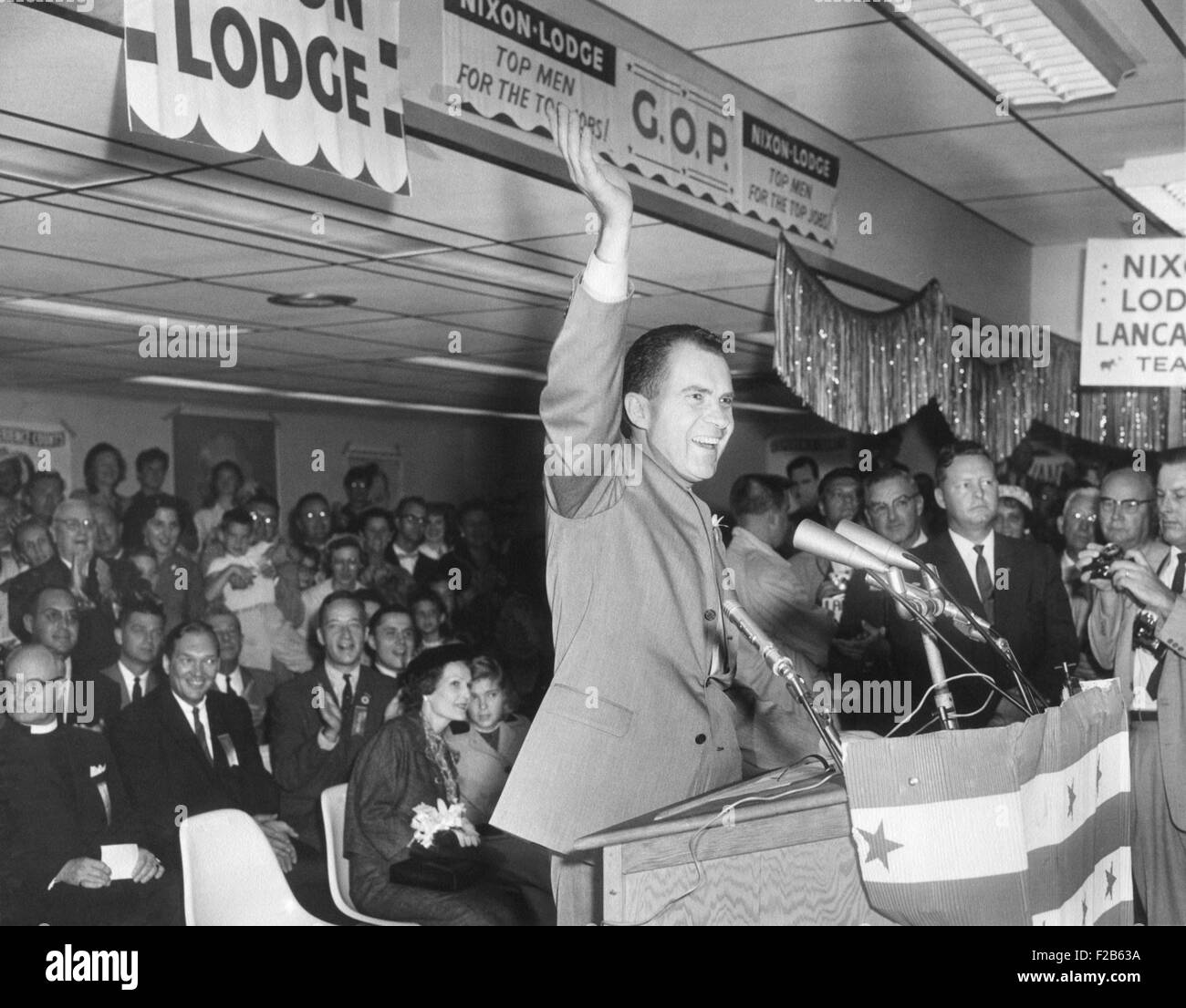 Vizepräsident Richard Nixon bei der Präsidentenkampagne Kick-Off am Flughafen Baltimore. 12. September 1960. -(BSLOC 2014 16 15) Stockfoto