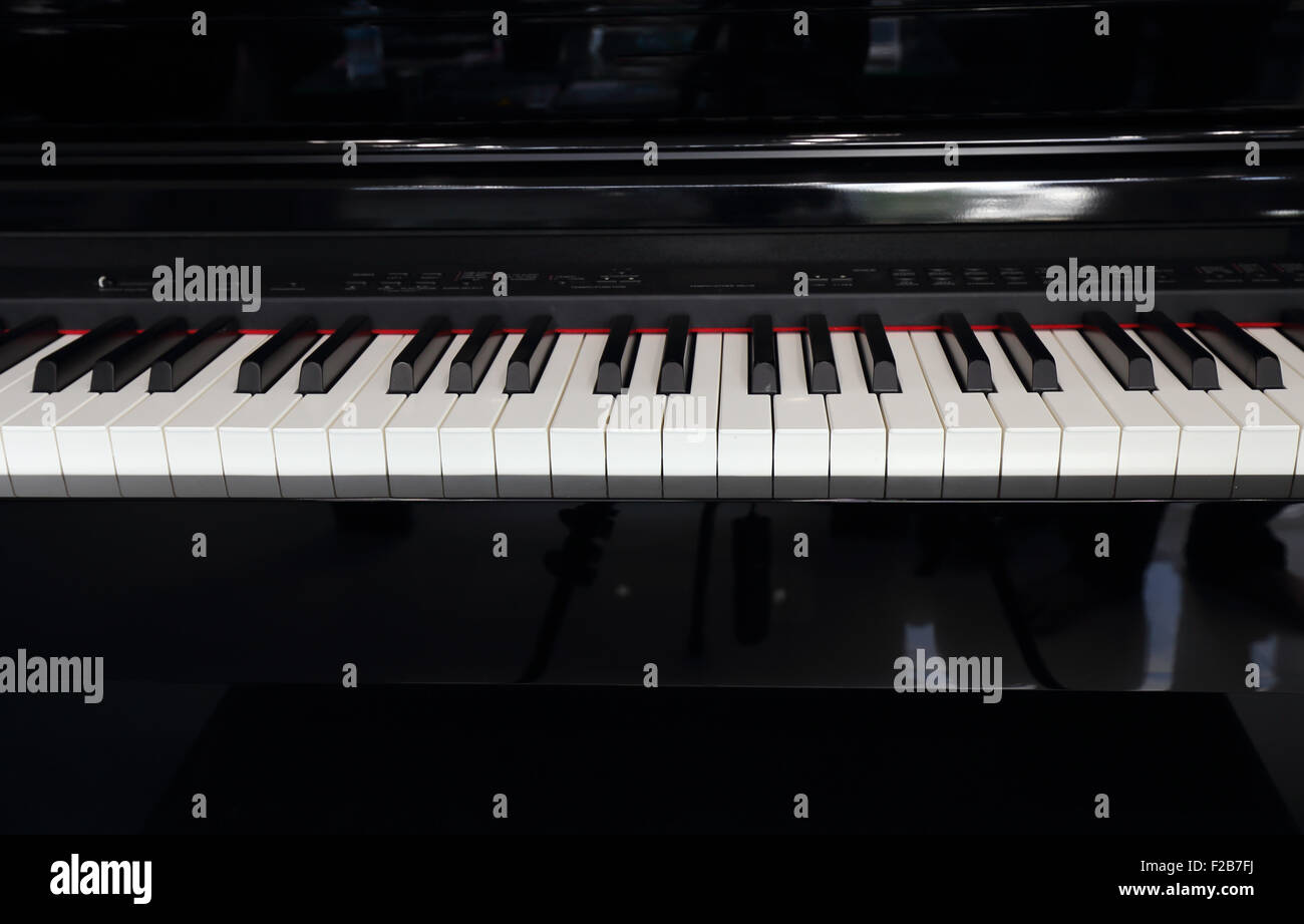 Eine schwarze elektronisches Klavier mit Klaviertasten Stockfoto