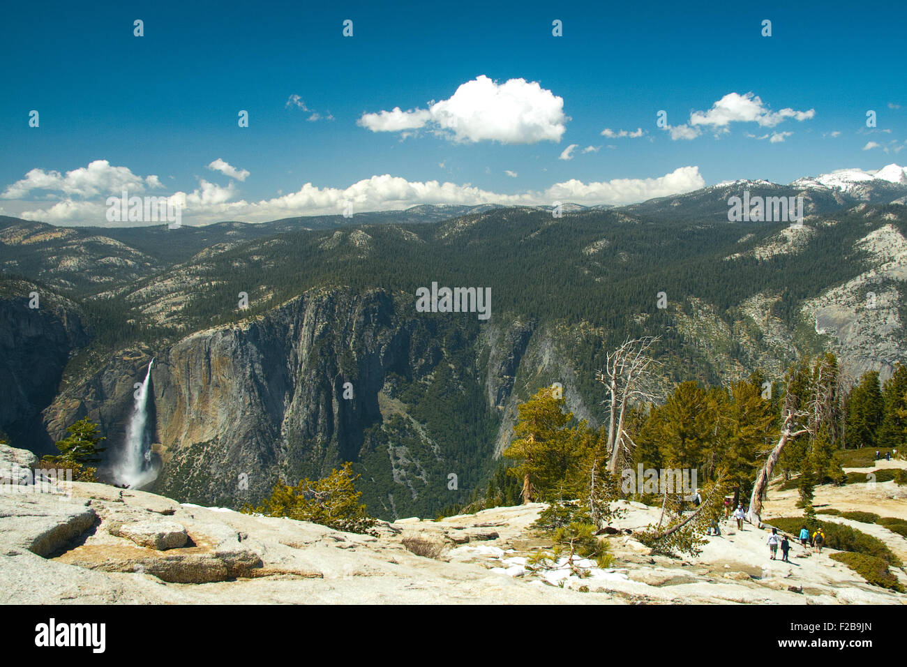 Malerische Aussicht des Yosemite National Park gesehen von Sentinel Dome, California, U.S.A. Stockfoto