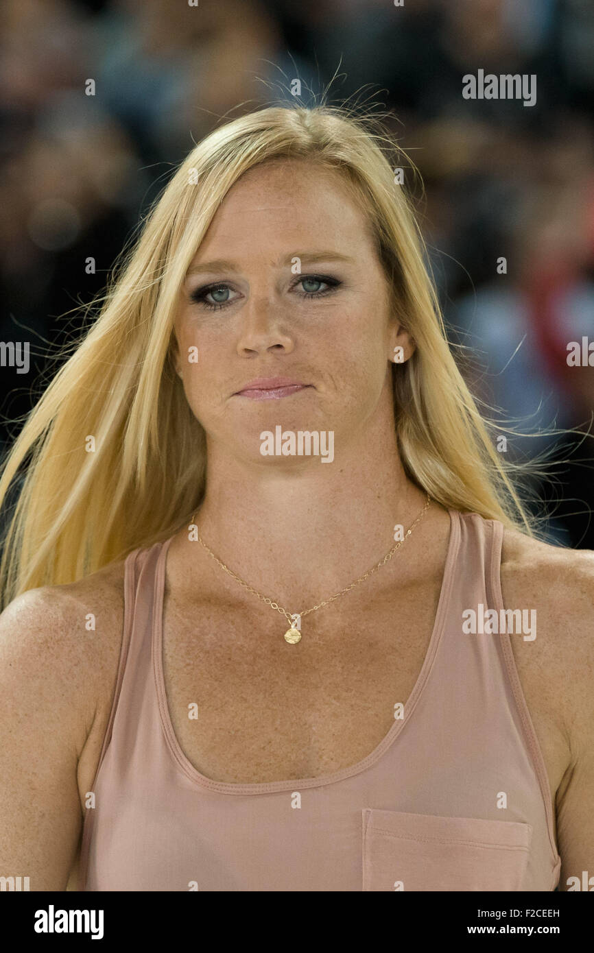 Melbourne, Australien. 16. September 2015. UFC-Kämpfer im Bantamgewicht Holly Holm betritt das Stadion für eine Pressekonferenz vor UFC 193 Etihad Stadium in Melbourne, Australien auf der 15. November 2015 stattfinden. UFC 193 als Headliner mit einem Kampf mit Kämpferinnen und wird voraussichtlich das größten live-Publikum in der Geschichte des Sports mit einer geschätzten Anwesenheit von 70.000 haben. Bildnachweis: Cal Sport Media/Alamy Live-Nachrichten Stockfoto