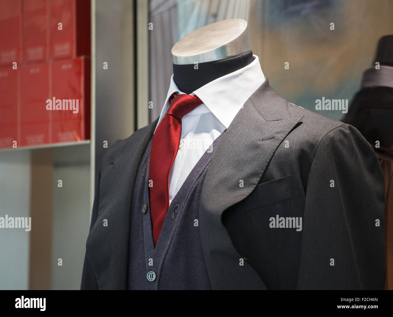 Schicke und stilvolle Anzug für eleganten Mann Stockfoto