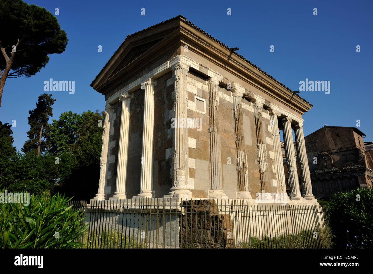 Tempio della fortuna virilis -Fotos und -Bildmaterial in hoher ...
