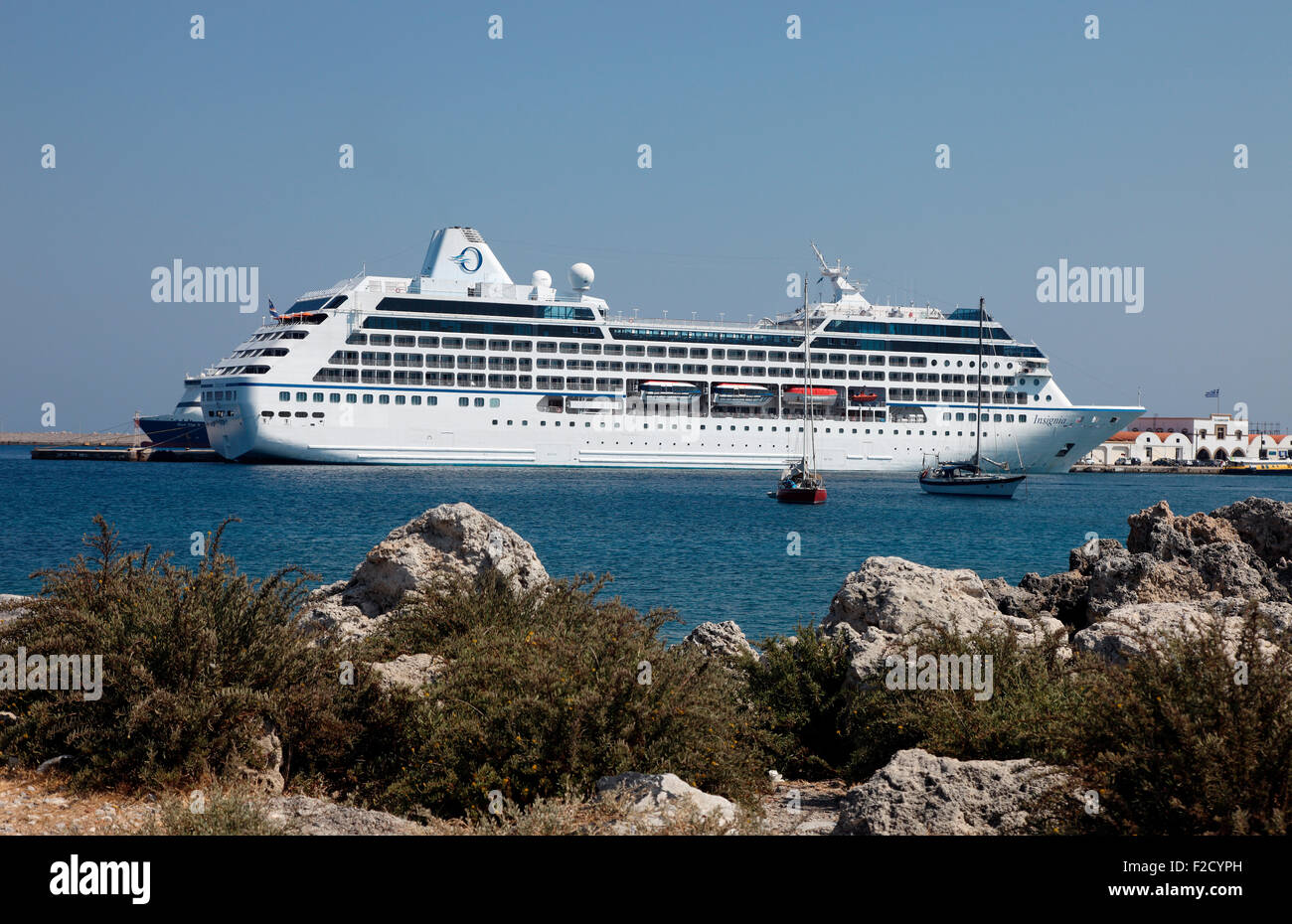 Ozeanien Insignia Cruiseship angedockt in Rhodos, Griechenland Stockfoto