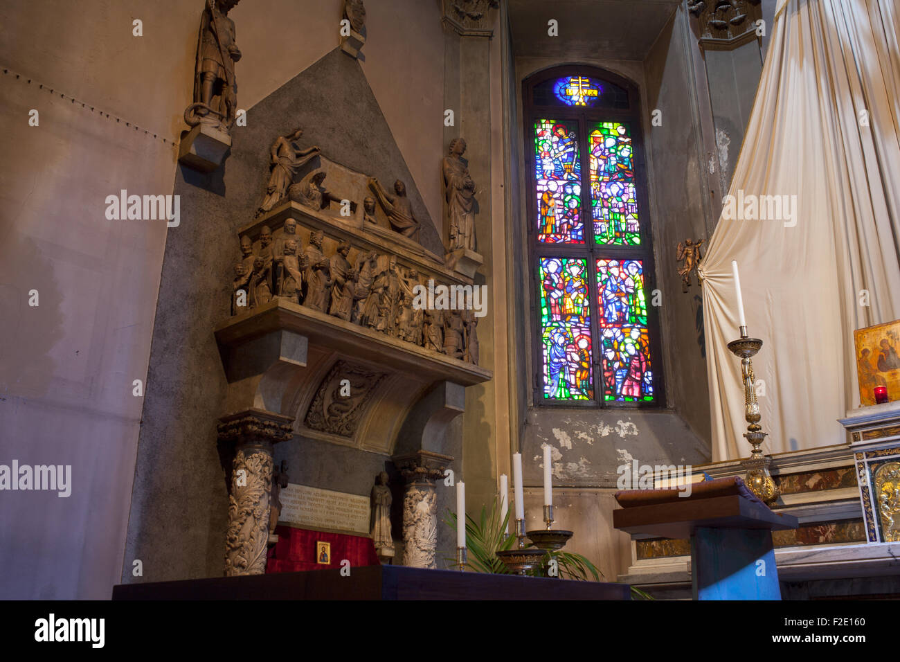 Innenraum der St. Gotthard-Kirche in Mailand Stockfoto