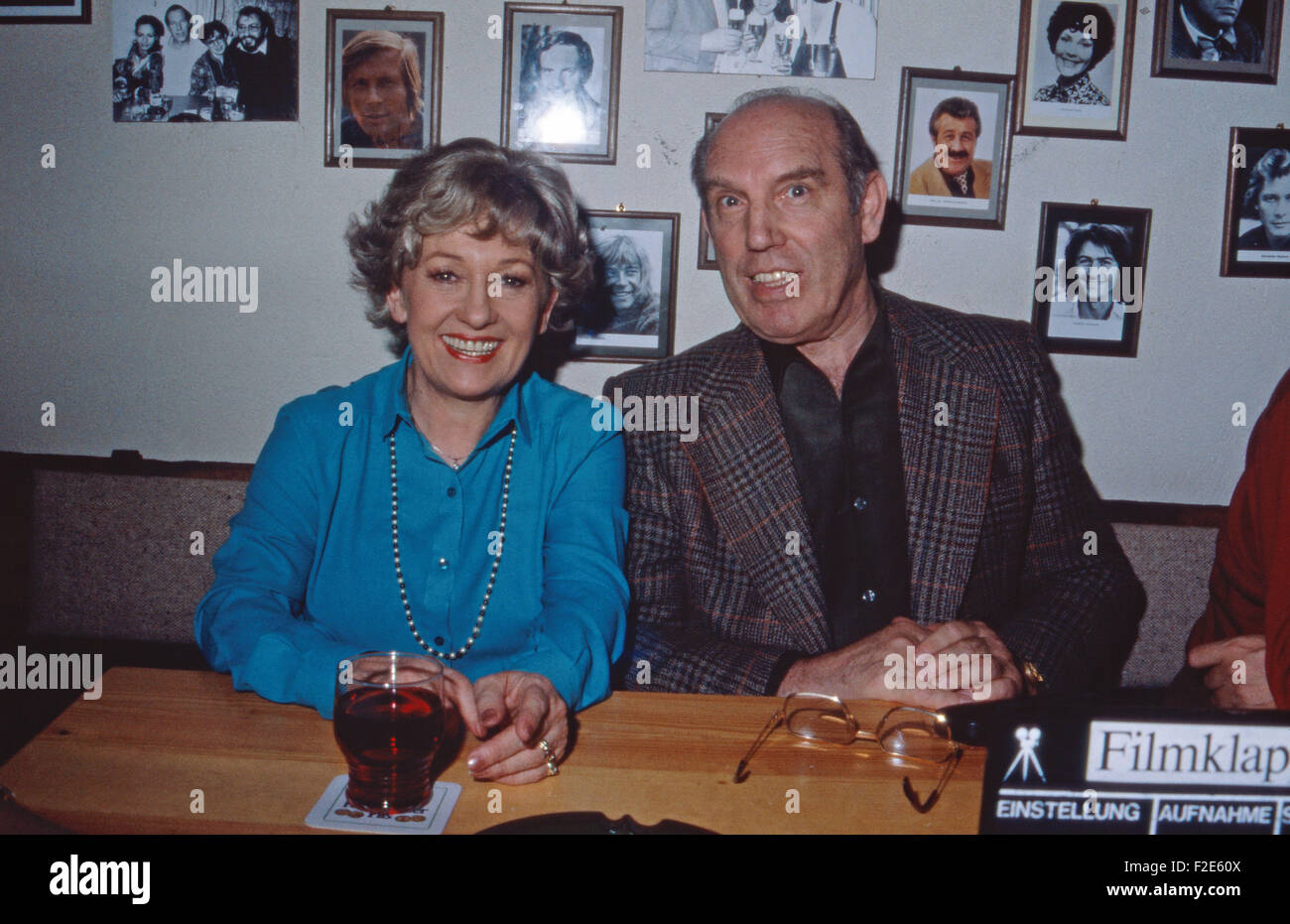 Bayerische Fictitious character Erni Singerl, Deutschland 1980er Jahre. Bayerische Schauspielerin Erni Singerl, Deutschland der 80er Jahre. 24 x 36 DiaV 91 Stockfoto