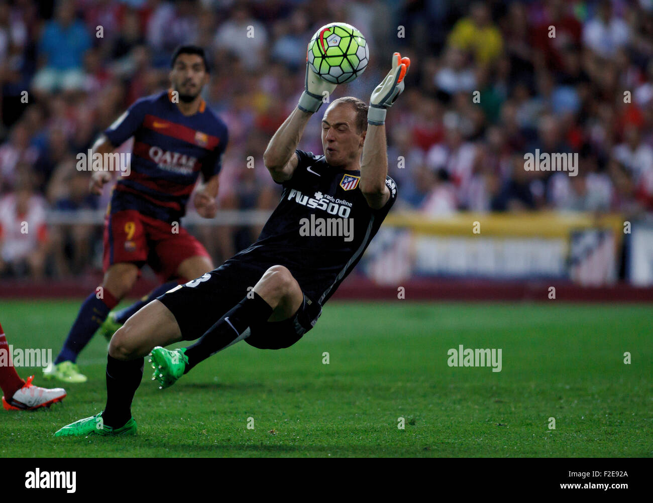 Spanien, Madrid: Atletico de Madrid slowenischen Torhüter JAN OBLAK stoppt den Ball während der spanischen Liga 2015/16 Stockfoto