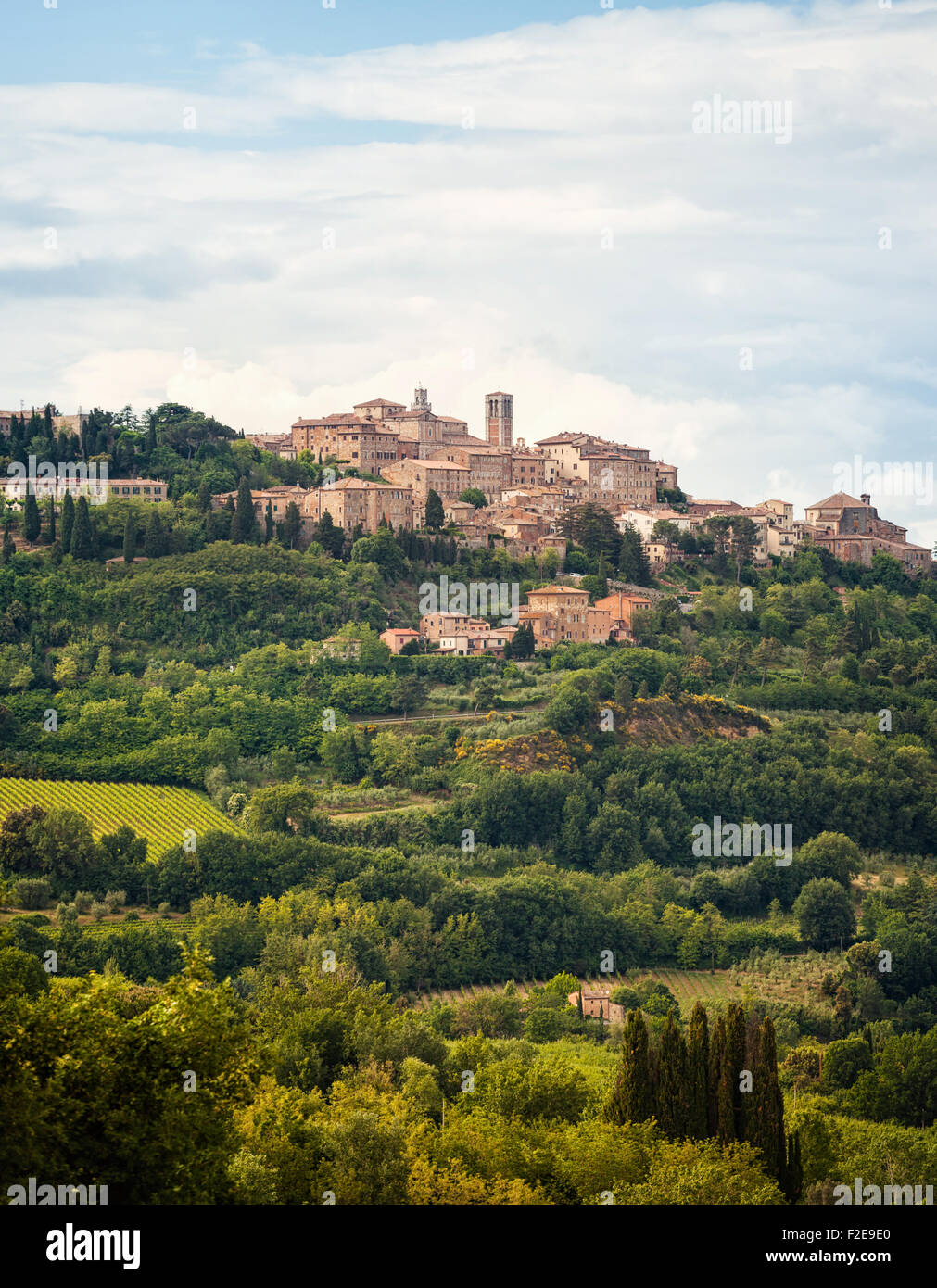 Landschaft von Montepulciano, einer kleinen Stadt in der Toskana, Italien. Stockfoto