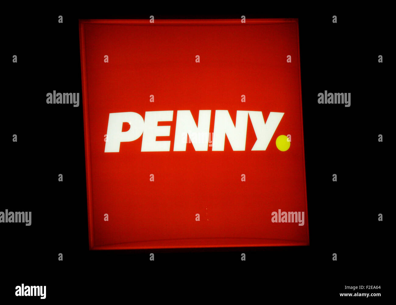 NOVEMBER 2013 - BERLIN: Marken: das Logo der Discounter "Penny", Berlin. Stockfoto