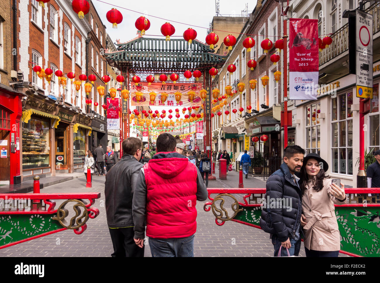 Chinatown in London. Dekoriert mit roten Lampions neue Jahr zu feiern. Stockfoto