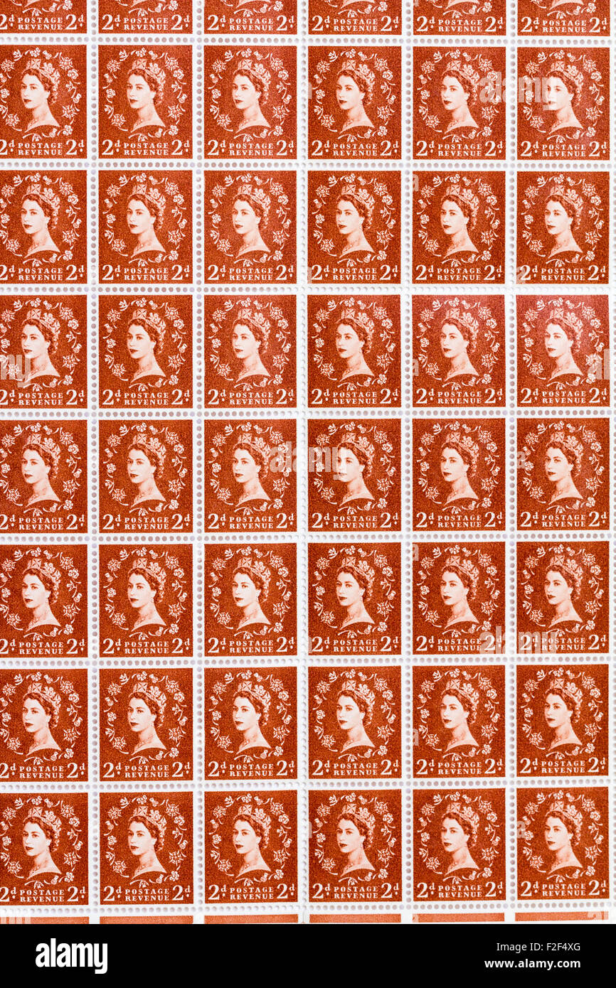 Blatt 1950 der Britischen Royal Mail 2d Braun Briefmarken aus dem Wildings endgültige Ausgabe mit Portrait von Königin Elizabeth II. Stockfoto