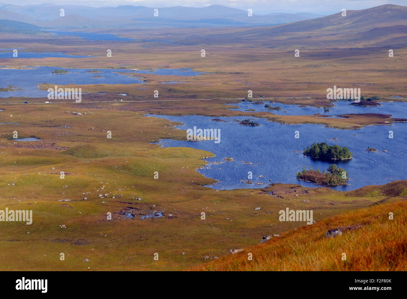 Der A82 quer über die Weite des Rannoch Moor in den schottischen Highlands Stockfoto