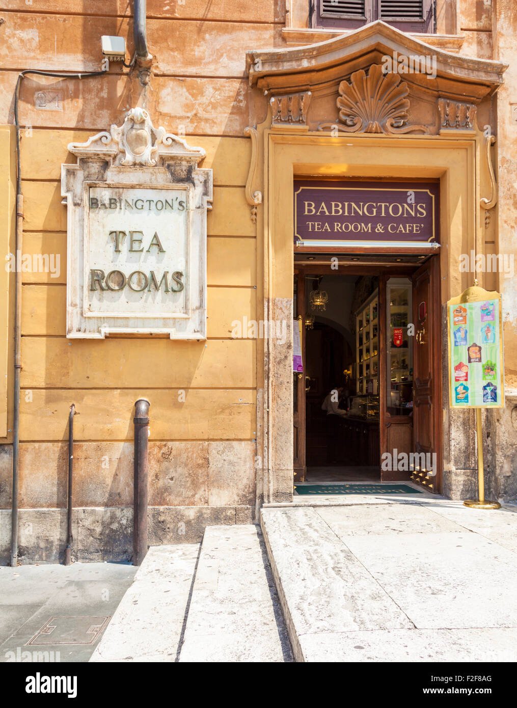 Babbingtons Tee Zimmer und Café Piazza die Spagna Roma Rom Latium Italien EU Europa Stockfoto