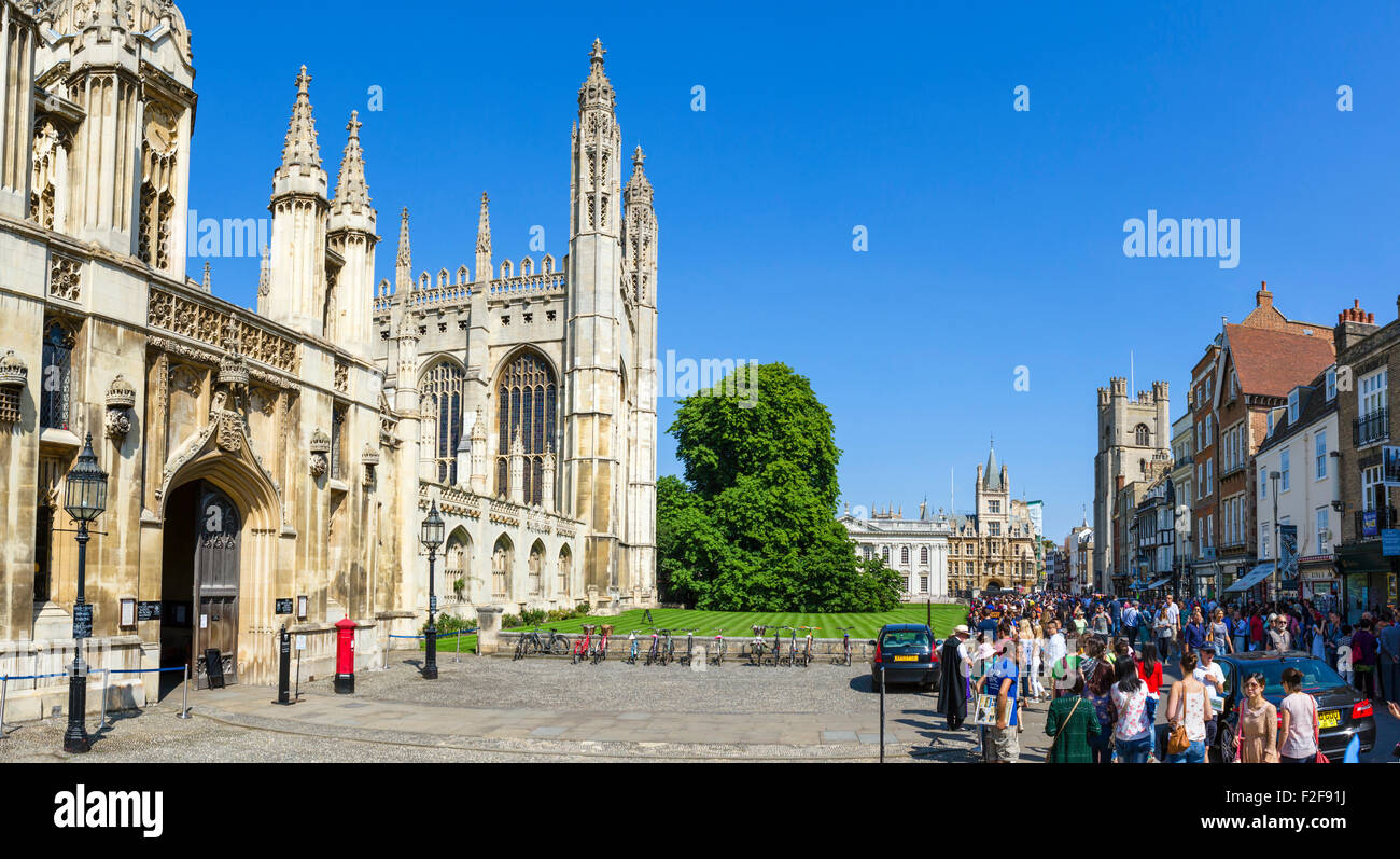 Der Eingang zum Kings College und Ausblick des Königs-Parade, Cambridge, Cambridgeshire, England, UK Stockfoto