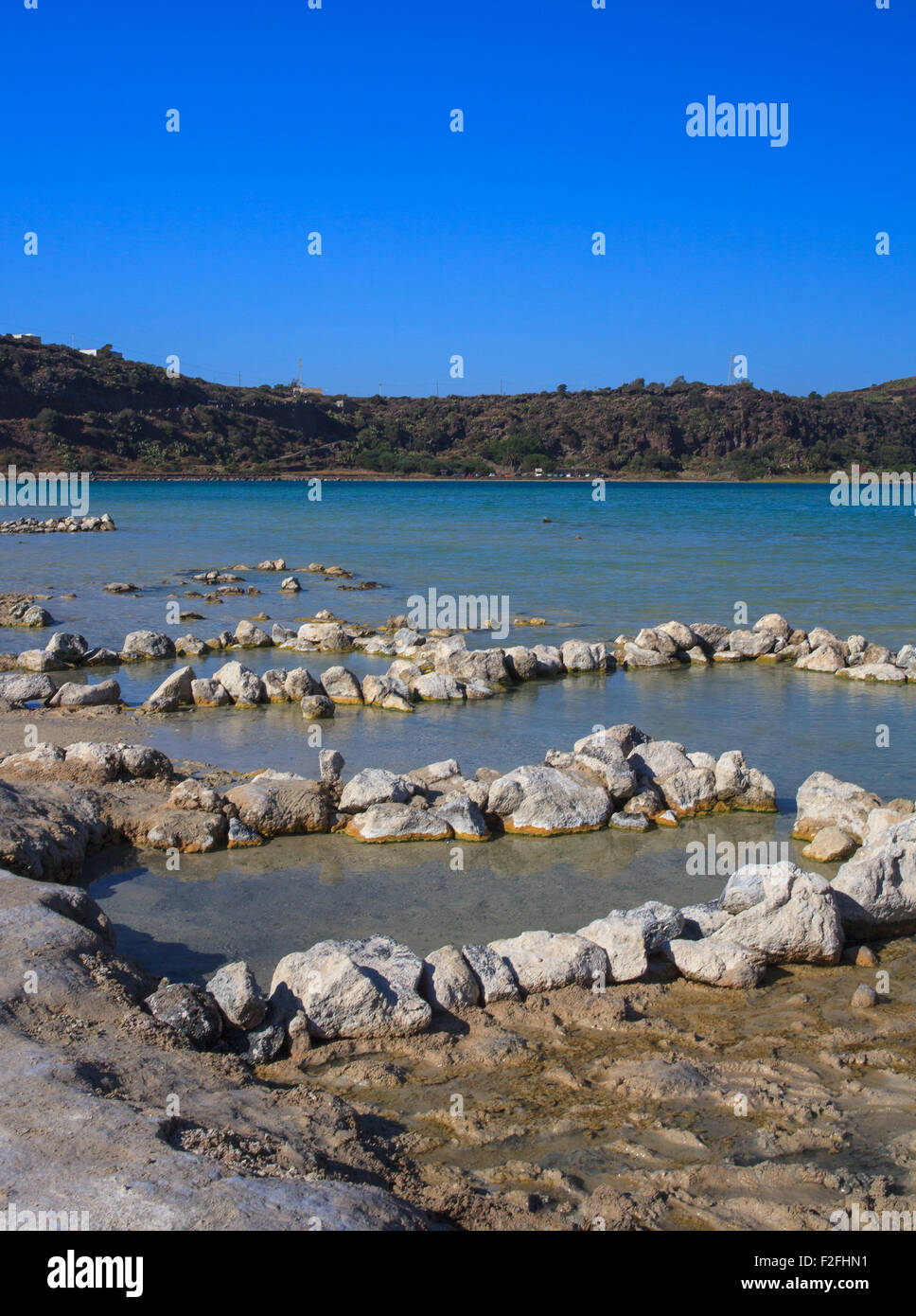 Ansicht des Thermalwassers in der Lago di Venere in Pantelleria, Sizilien Stockfoto