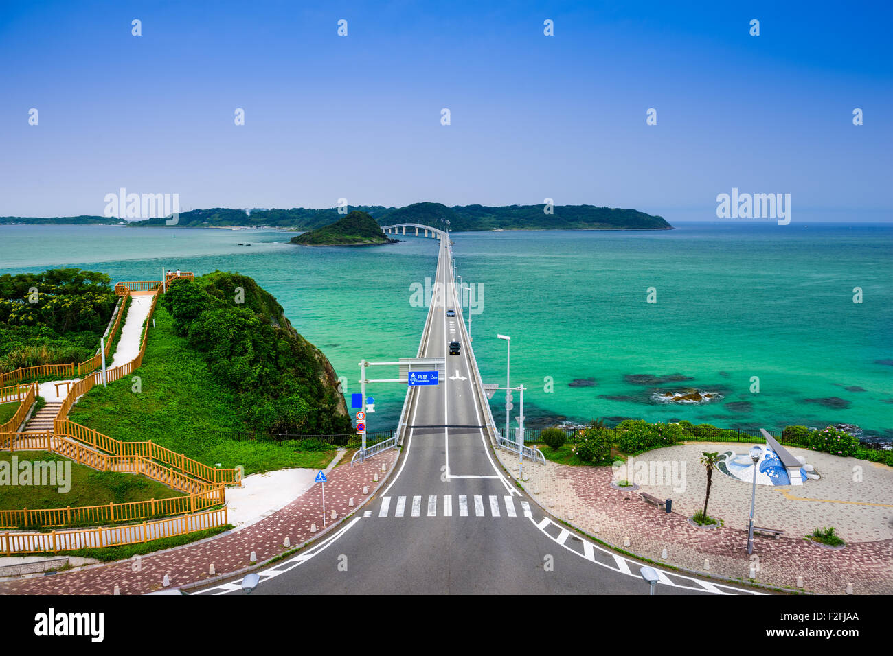 Shimonoseki, Yamaguchi-Präfektur, Japan an Tsunoshima Brücke über das Meer von Japan. Stockfoto