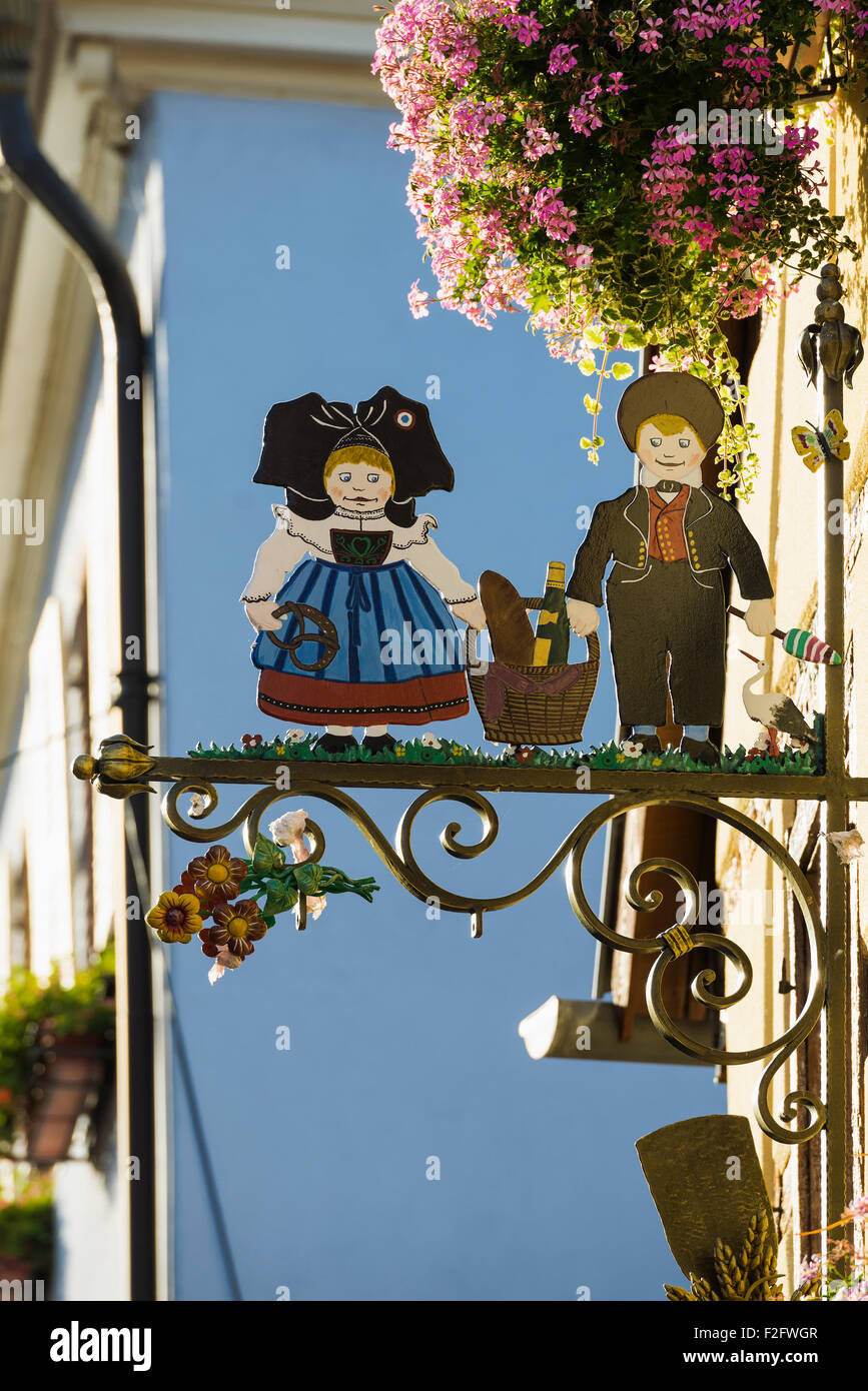 Schild für eine Bäckerei, Eguisheim, Elsass, Frankreich Stockfoto