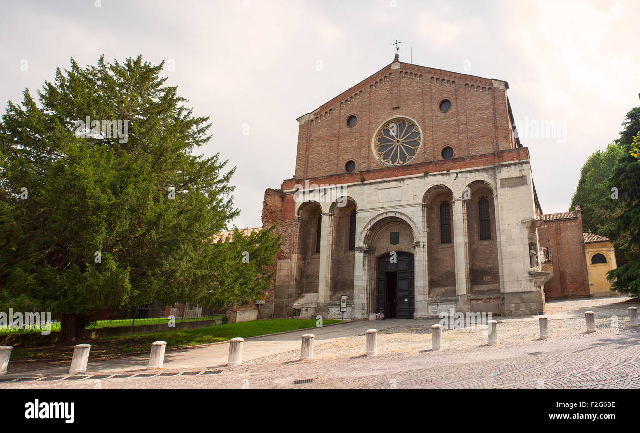 Padua, Italien - 28 AUGUST: Blick auf die Kirche von der Eremitani am 28. August 2014 Stockfoto