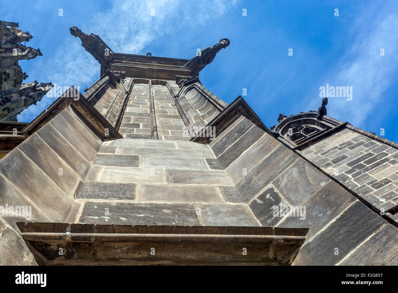 Prager Kathedrale, Detail des gotischen Turms, Blick vom Dritten Hof, Tschechische Republik, Europa Gargoyle Stockfoto