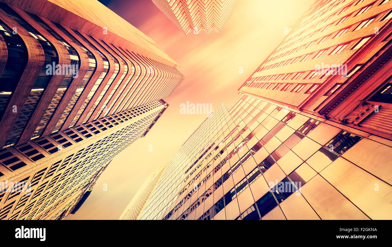 Vintage Instagram gefilterte Foto von Wolkenkratzer in Manhattan bei Sonnenuntergang, New York City, USA. Stockfoto