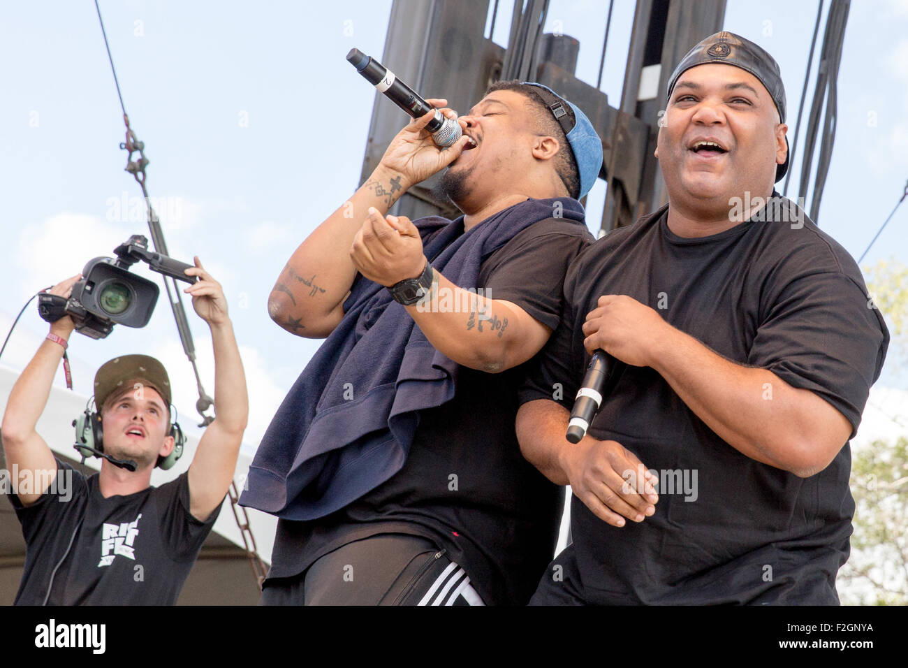 Chicago, Illinois, USA. 13. Sep, 2015. Rapper DAVID JUDE JOLICOUER (L) und VINCENT MASON von De La Soul live bei Riot Fest im Douglas Park in Chicago, Illinois durchführen © Daniel DeSlover/ZUMA Draht/Alamy Live News Stockfoto