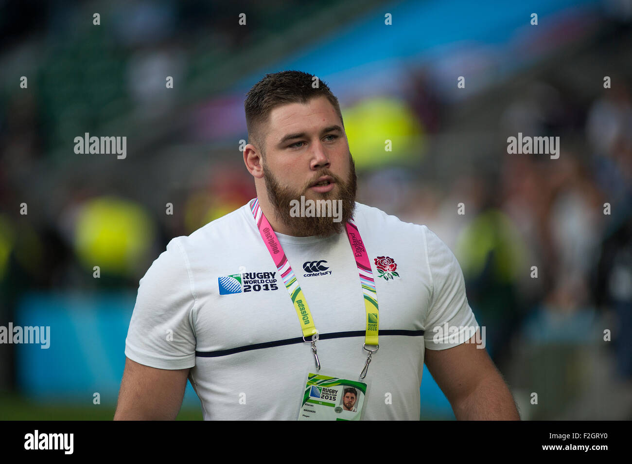 Twickenham Stadium, London, UK. 18. September 2015. Prop Kieran Brookes wärmt vor England V Fidschi öffnen Pool ein Abend-Match der Rugby World Cup 2015. Bildnachweis: Malcolm Park Leitartikel/Alamy Live-Nachrichten Stockfoto