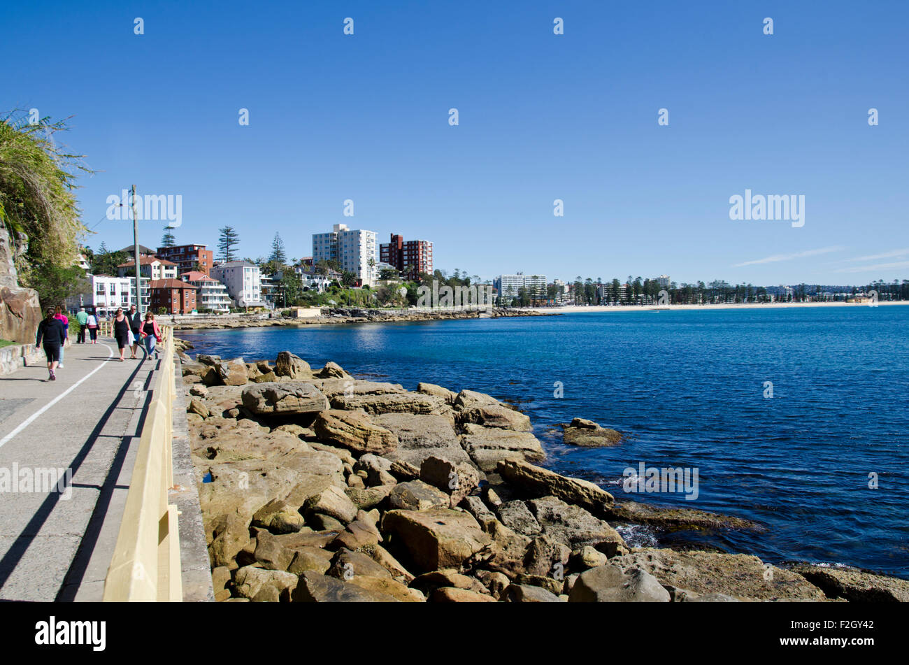 Cabbage Tree Bay und Gehweg von Manly in Shelly Beach Stockfoto