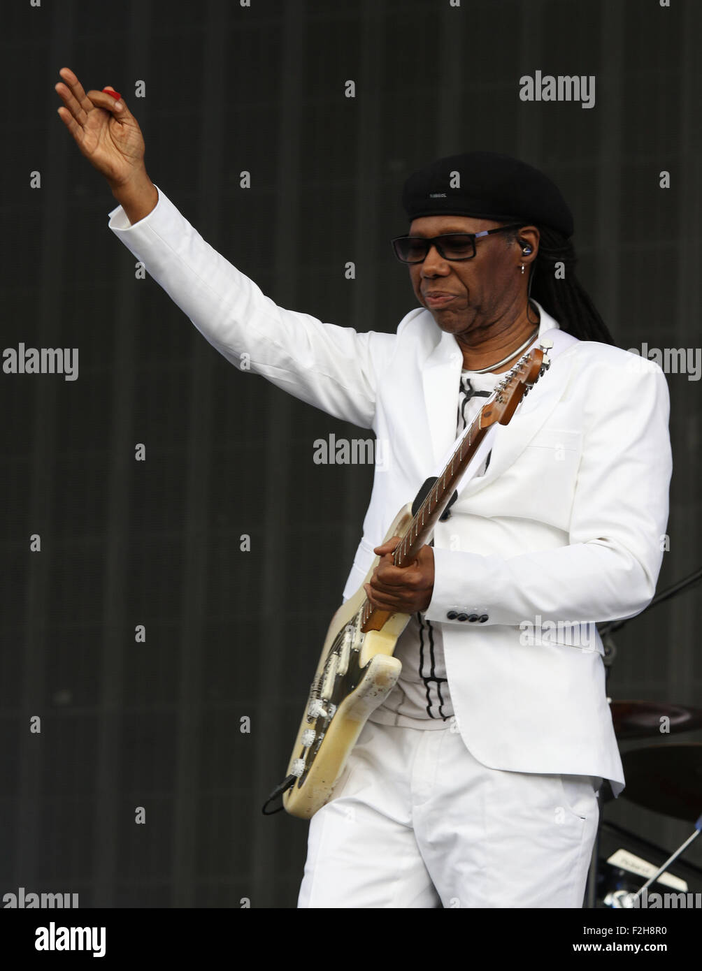 LONDON, ENGLAND - 21.Juni: Chic mit Nile Rodgers auf der Bühne beim British Summer Time-Konzert, Hyde Park, am 21. Juni 2015 Stockfoto
