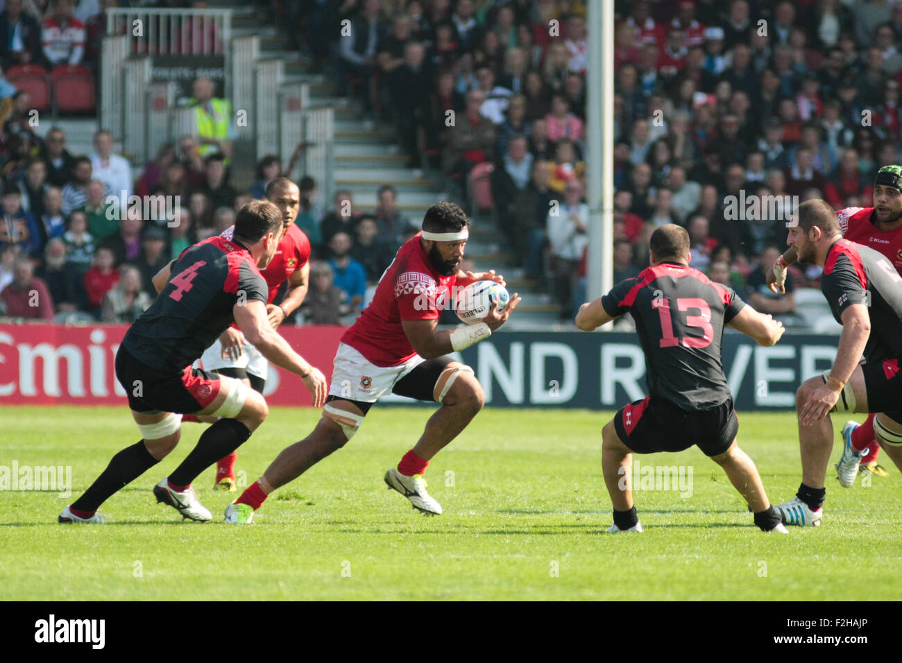 Rugby-Weltmeisterschaft 2015 - Tonga gegen Georgien haben ihr erste Spiel in der WM Spiel im Kingsholm Stadium Gloucester statt Stockfoto