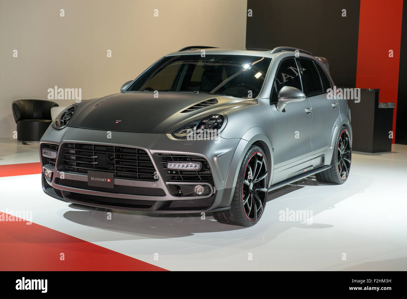 Frankfurt Internationale Automobil-Ausstellung (IAA) 2015. Porsche Cayenne von Mansory Stockfoto