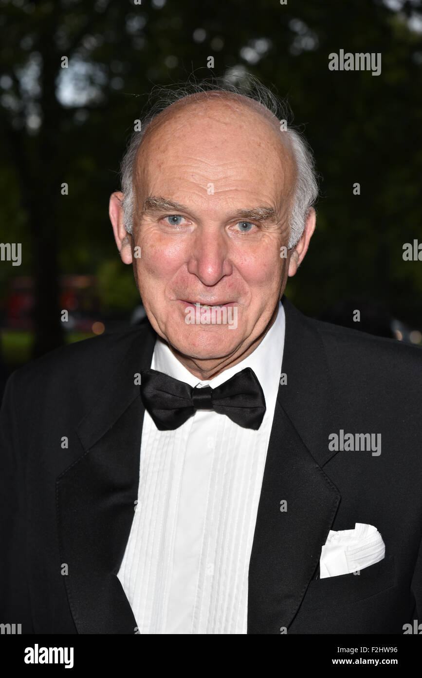 London, UK. 18. September 2015. Sir Vince Cable und Frau besucht die 15. asiatischen Achievers Awards 2015 mit Grosvenor House Hotel, London. Bildnachweis: Siehe Li/Alamy Live News Stockfoto