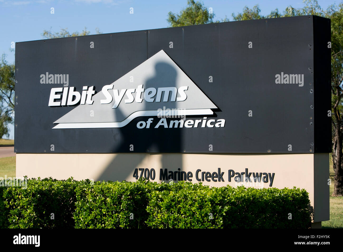 Ein Logo Zeichen außerhalb einer Einrichtung von Elbit Systems of America in Fort Worth, Texas am 13. September 2015 besetzt. Stockfoto