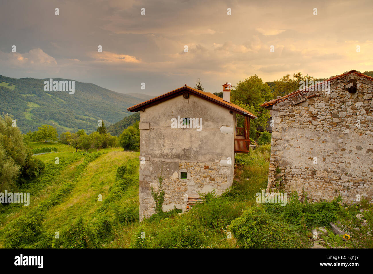 Steinhaus in der Soca-Tal, Slowenien Stockfoto