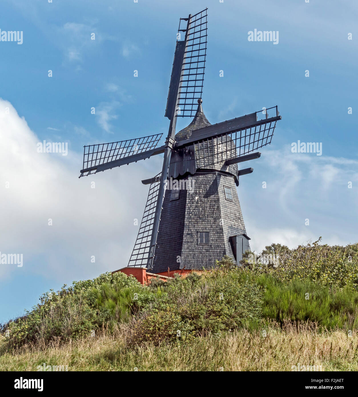 Windmühle bei Borglum Kloster im nördlichen Jütland Dänemark Stockfoto