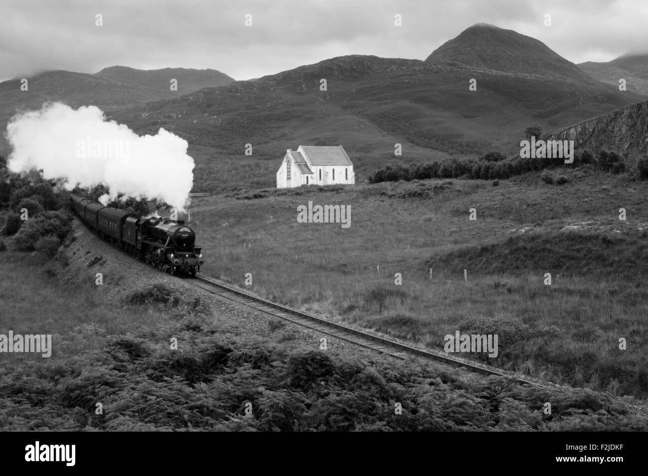 Der Jacobite Dampfzug von Fort William nach Mallaig in den westlichen Highlands von Schottland in Großbritannien Reisen Stockfoto