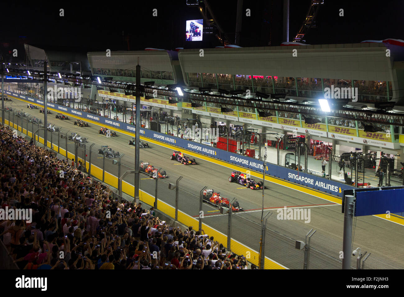 Singapur. 20. September 2015. F1-Piloten in ihren Ausgangspunkt Rastern in Singapore Street Circuit Formel 1 Grand Prix Credit Line-up: Chung Jin Mac/Alamy Live News Stockfoto