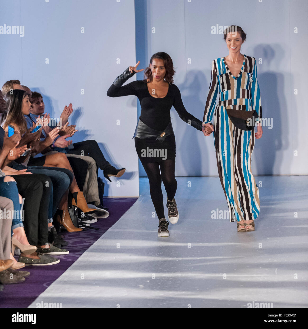 London, UK.  20. September 2015.  Ein Modell und die Designer von gestern heute Morgen auf Mode feinste London Fashion Woche SS16 in Covent Garden.   Bildnachweis: Stephen Chung / Alamy Live News Stockfoto