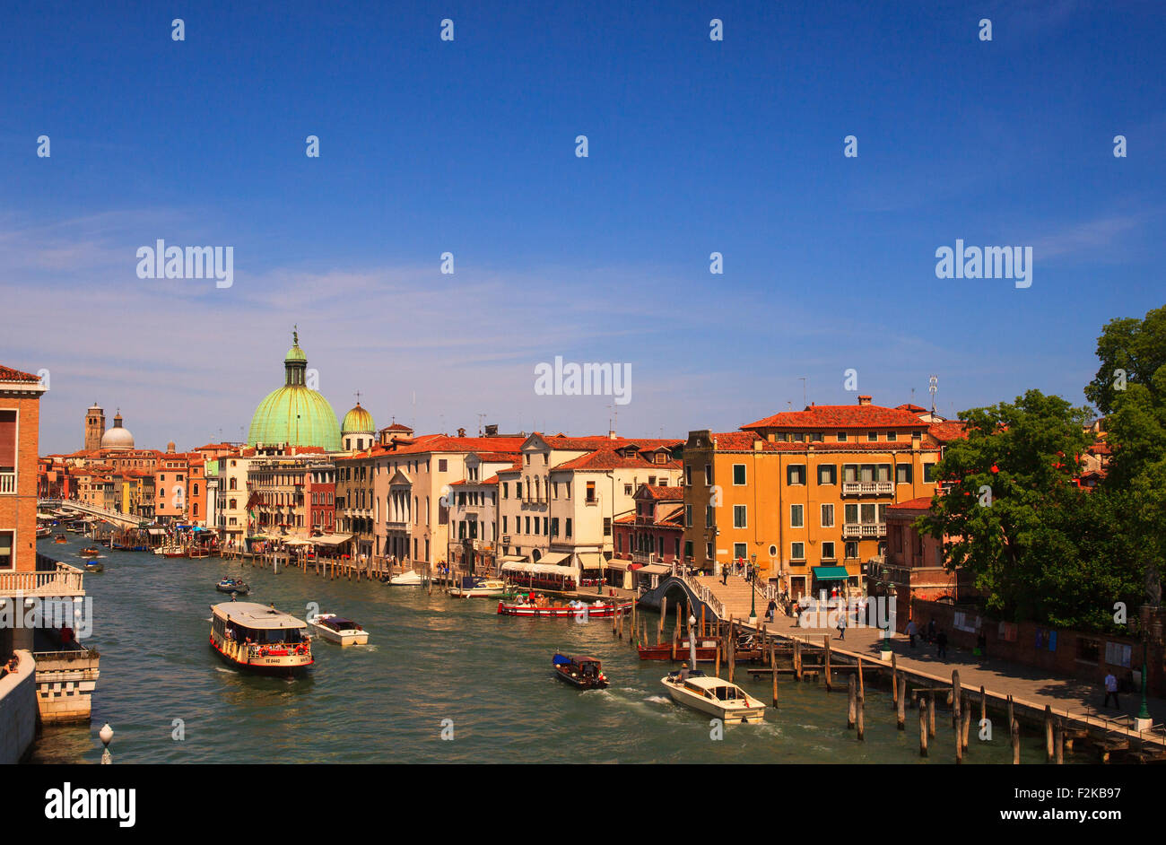 Blick auf San Simeone e Giuda Kirche in Venedig Stockfoto