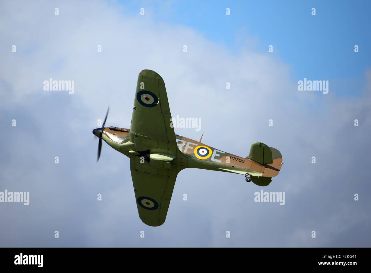 Spitfires und Hurricanes gedenken das 75. Jubiläum der Luftschlacht um England in Goodwood-Flugplatz Stockfoto