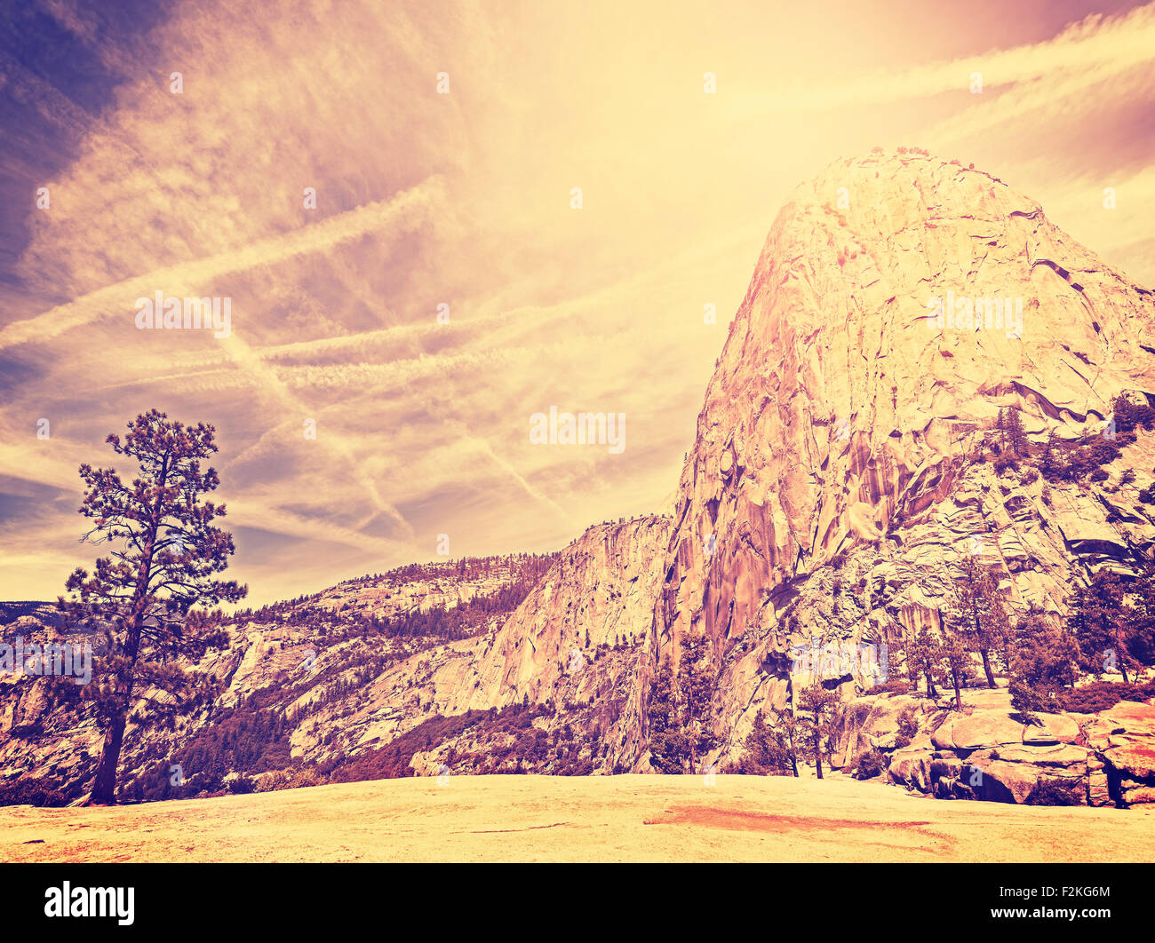 Vintage stilisierte Natur Gebirgshintergrund, Yosemite-Nationalpark, USA. Stockfoto