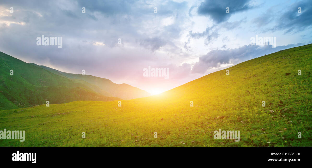 Sonnenaufgang im Kaukasus Stockfoto