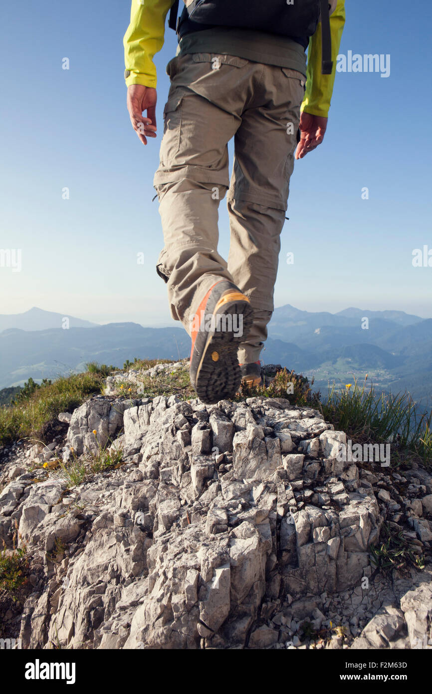 Österreich, Tirol, Mann Wandern am Unterberghorn Stockfoto